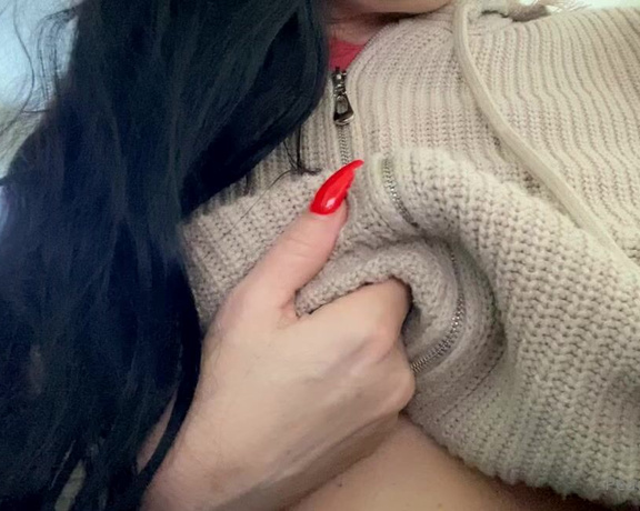 Peachy Queen Amelia aka peachyqueenamelia - 02-04-2022 OnlyFans Video - At least you know with me Youre always going to start your morning with my titties