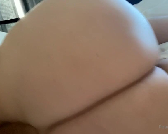 Peachy Queen Amelia aka peachyqueenamelia - 02-05-2022 OnlyFans Video - Teasing you from this morning  you like this position