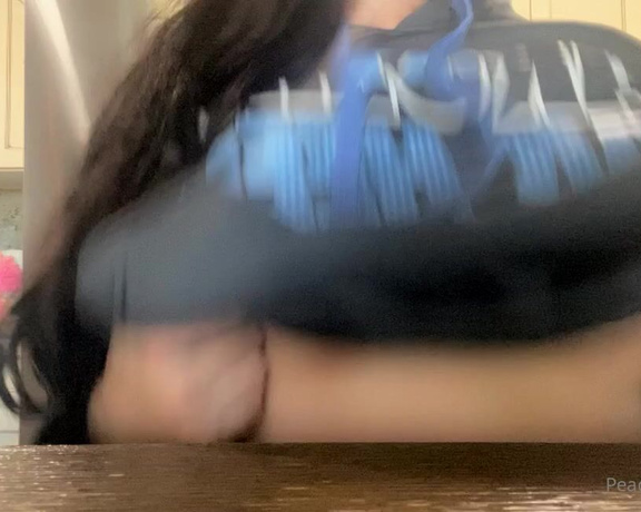 Peachy Queen Amelia aka peachyqueenamelia - 03-01-2022 OnlyFans Video - Ovulating tittles