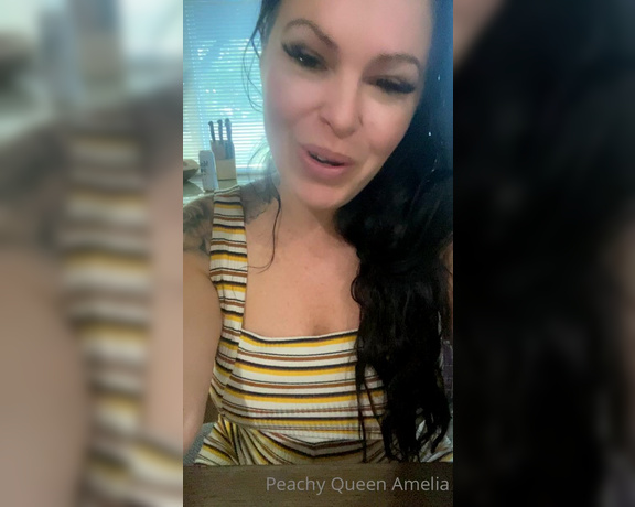 Peachy Queen Amelia aka peachyqueenamelia - 05-17-2022 OnlyFans Video - I appreciate everyones patience Remember I am a mom, and sometimes things come up with kids