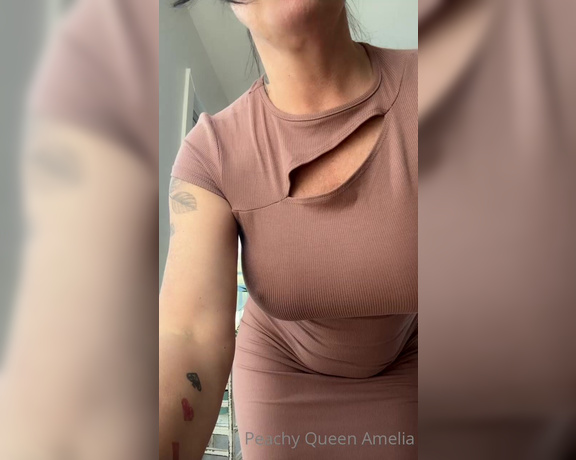 Peachy Queen Amelia aka peachyqueenamelia - 04-26-2023 OnlyFans Video - Good morninglets get naked