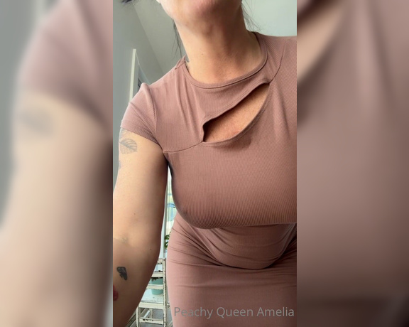 Peachy Queen Amelia aka peachyqueenamelia - 04-26-2023 OnlyFans Video - Good morninglets get naked