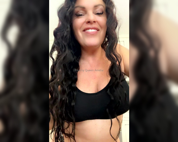 Peachy Queen Amelia aka peachyqueenamelia - 07-25-2024 OnlyFans Video - Titties are at the end