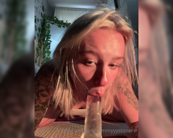 Sammy aka sammyyystonerrr - 10-01-2023 OnlyFans Video - training my throat