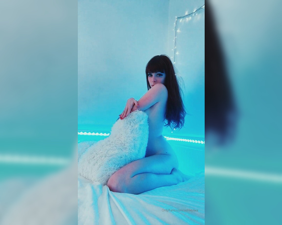 Ashley Tea aka heyashleytea - 12-20-2019 OnlyFans Video - You did it  two days in a row of being spoiled on onlyfans