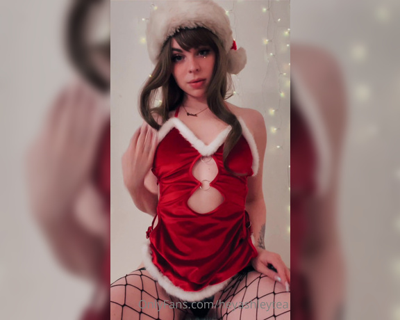 Ashley Tea aka heyashleytea - 12-06-2022 OnlyFans Video - I am upping my game this holiday season bc I want to make this our best