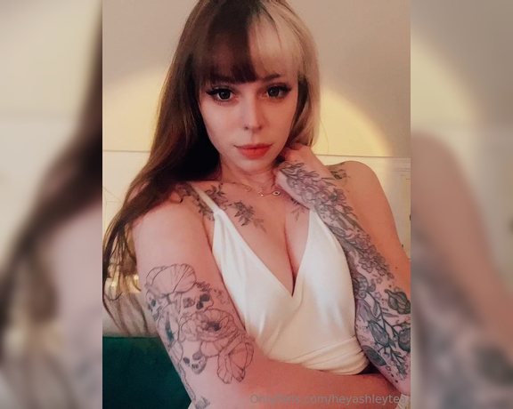 Ashley Tea aka heyashleytea - 11-22-2023 OnlyFans Video - Its a little chilly in here today