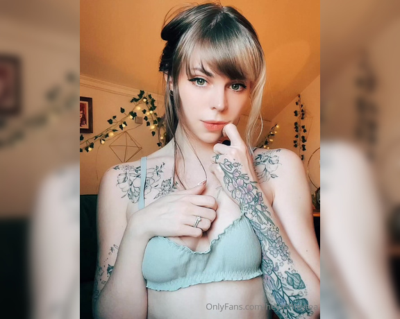 Ashley Tea aka heyashleytea - 04-24-2024 OnlyFans Video - feeling pretty 3 tip if u agree