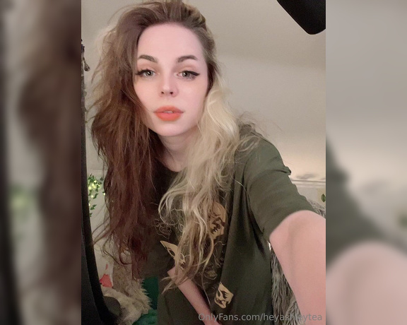 Ashley Tea aka heyashleytea - 02-17-2024 OnlyFans Video - yappin time