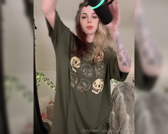 Ashley Tea aka heyashleytea - 02-17-2024 OnlyFans Video - yappin time