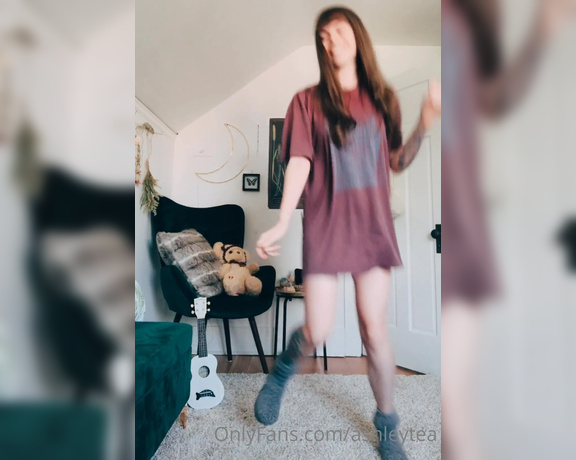 Ashley Tea aka heyashleytea - 06-17-2020 OnlyFans Video - TO BRIGHTEN UR DAY N MAKE YOU SMILE one of my FAVOURITE DJs of all time