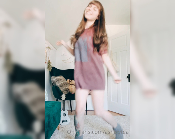 Ashley Tea aka heyashleytea - 06-17-2020 OnlyFans Video - TO BRIGHTEN UR DAY N MAKE YOU SMILE one of my FAVOURITE DJs of all time