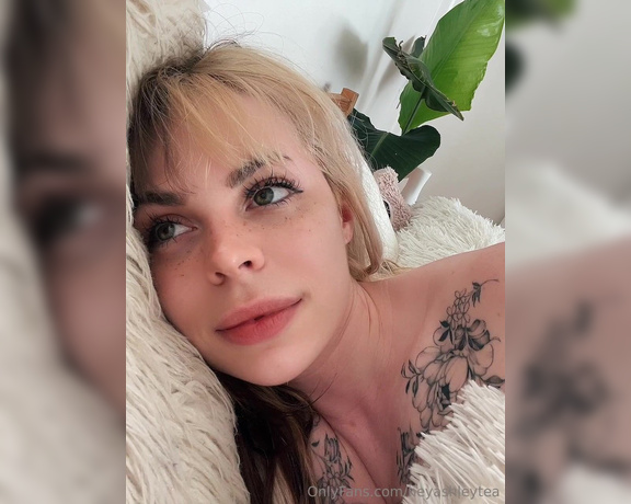 Ashley Tea aka heyashleytea - 07-08-2024 OnlyFans Video - I am a bug today