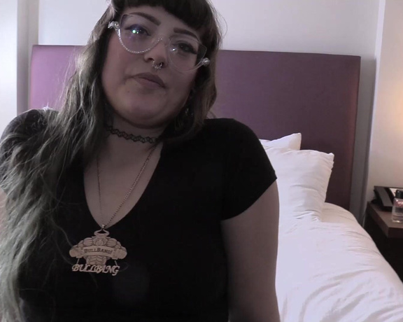 Bull Bang Gang aka bullbang - 12-01-2024 OnlyFans Video - Here is this Goth PAWG babe that wanted to see what a BBC Gang Bang was