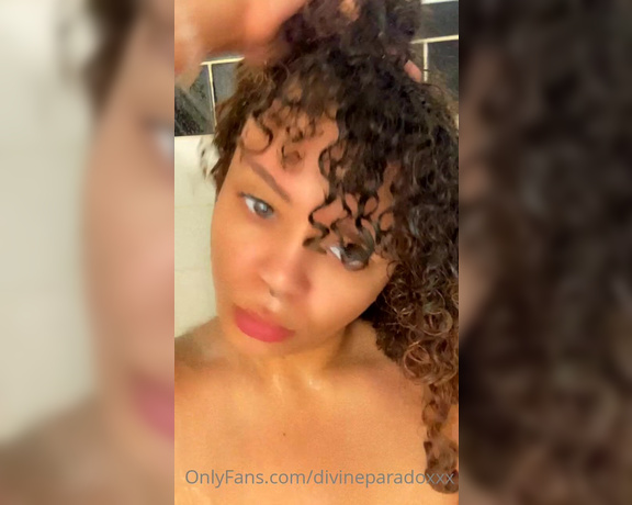 Divine Paradoxxx aka divineparadoxxx - 06-05-2021 OnlyFans Video - A lil Spit Play for ya Saturday