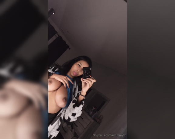 Emmmyxo aka emmmyxo - 12-03-2024 OnlyFans Video - Make more content with this camera what you guys think