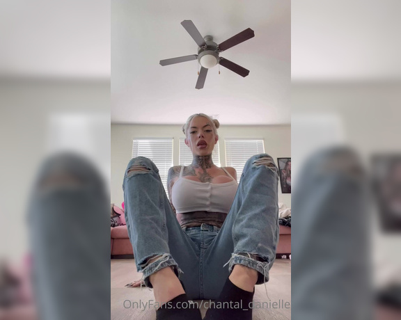 Chantal Danielle aka chantal_danielle - 05-23-2023 OnlyFans Video - Little foot tease vid