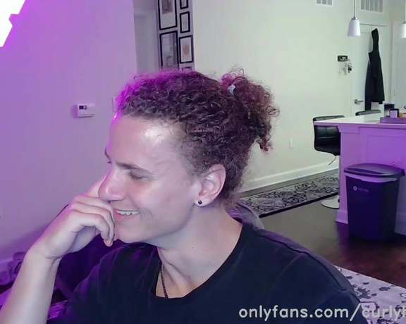 Curlyheadedfck aka curlyheadedfck - 10-16-2022 OnlyFans Video - Stream started at 10152022 1039 pm Pen spinning, BJJ vids, Shit talking