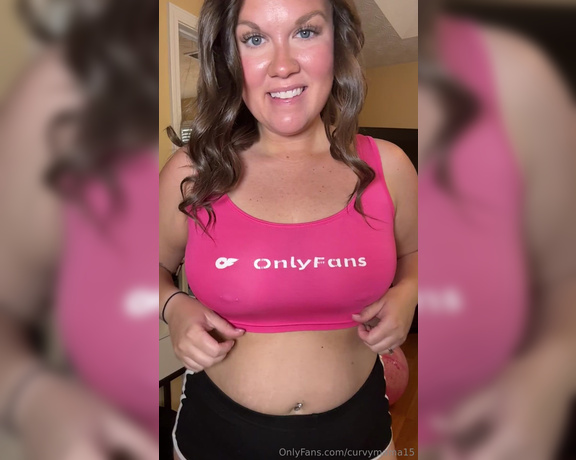 CurvyMama15 aka curvymama15 - 05-04-2024 OnlyFans Video - Gotta love a good slo_mo