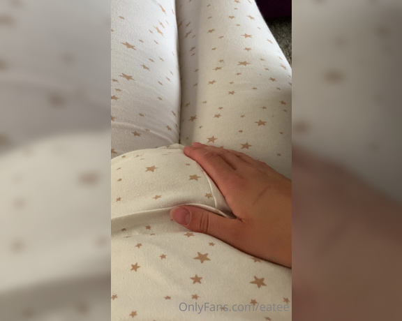 Eatee aka eatee - 06-10-2020 OnlyFans Video - Ive eaten LOADS today and I dont even feel that full Looks like my belly stuffing