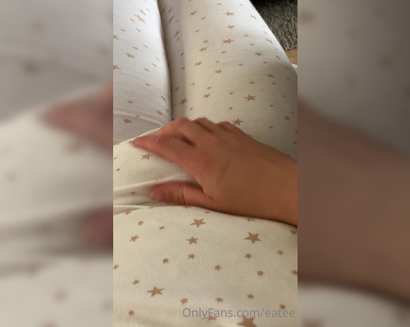 Eatee aka eatee - 06-10-2020 OnlyFans Video - Ive eaten LOADS today and I dont even feel that full Looks like my belly stuffing