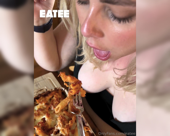 Eatee aka eatee - 05-04-2024 OnlyFans Video - How much do you think I managed to eat of this in one sitting For a