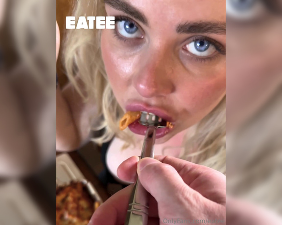 Eatee aka eatee - 05-04-2024 OnlyFans Video - How much do you think I managed to eat of this in one sitting For a