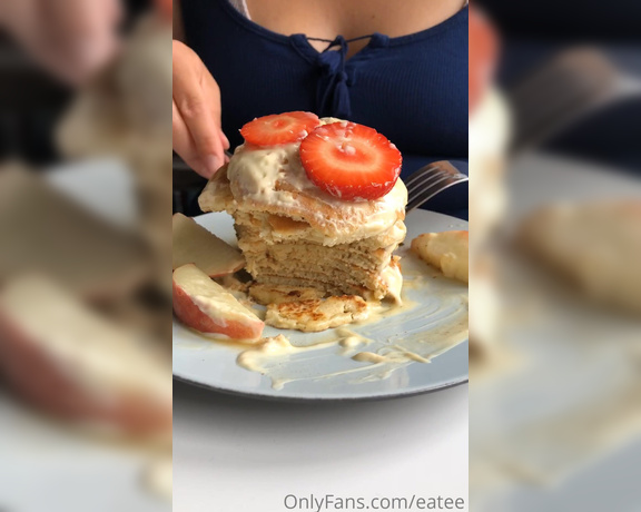 Eatee aka eatee - 08-12-2020 OnlyFans Video - 12 pancakes Easy  Might have some more for brunch