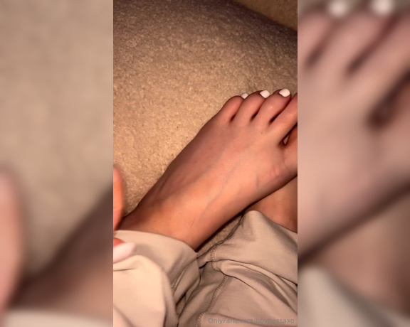 Bbynessaxo aka bbynessaxo - 02-14-2024 OnlyFans Video - For my foot lovers_j0fu