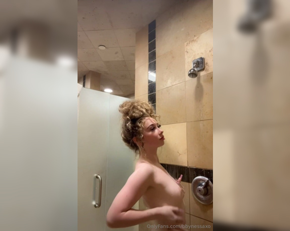 Bbynessaxo aka bbynessaxo - 03-02-2024 OnlyFans Video - Watch me shower