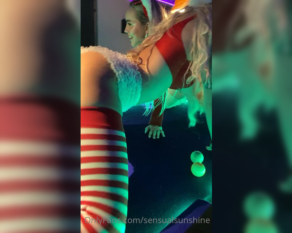 Sunshine999 aka sensualsunshine - 12-21-2020 OnlyFans Video - If you came to a party with me this is what it would be like hehe