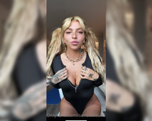 Sunshine999 aka sensualsunshine - 10-19-2021 OnlyFans Video - Just sent out a lil video to ur dms