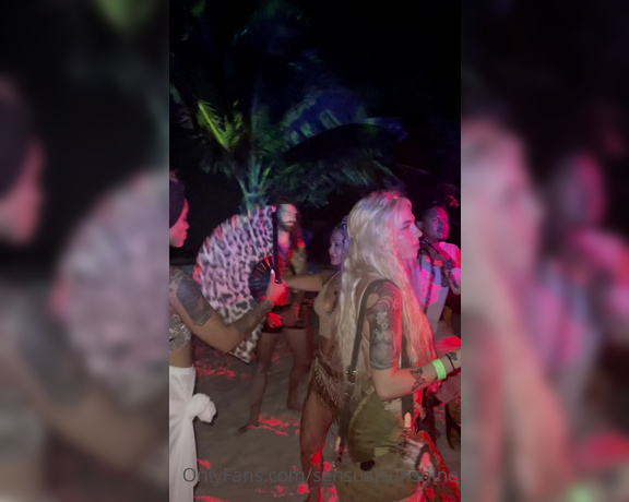 Sunshine999 aka sensualsunshine - 12-20-2021 OnlyFans Video - Shaking my a amp dancing at a jungle full moon beach party with my sexy friendzzz