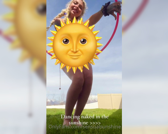 Sunshine999 aka sensualsunshine - 06-22-2023 OnlyFans Video - Full Nude Hula Hooping in ur dms unlock if u want more naked dancing videos_3hay