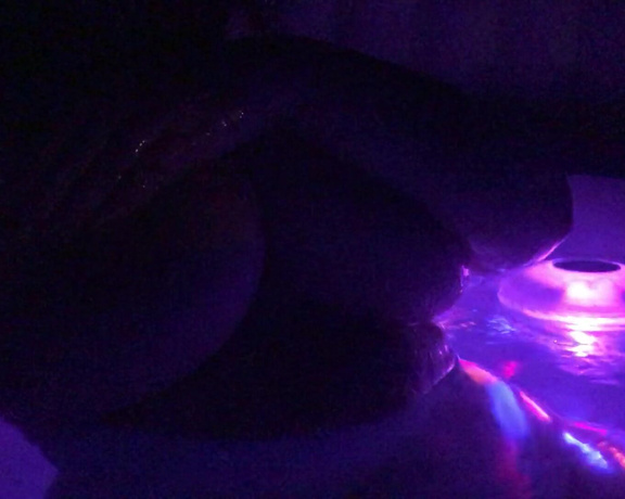 Carlotta Champagne aka carlotta - 01-04-2020 OnlyFans Video - Videos a little dark it was just me chilling the other night, Im Taking a new