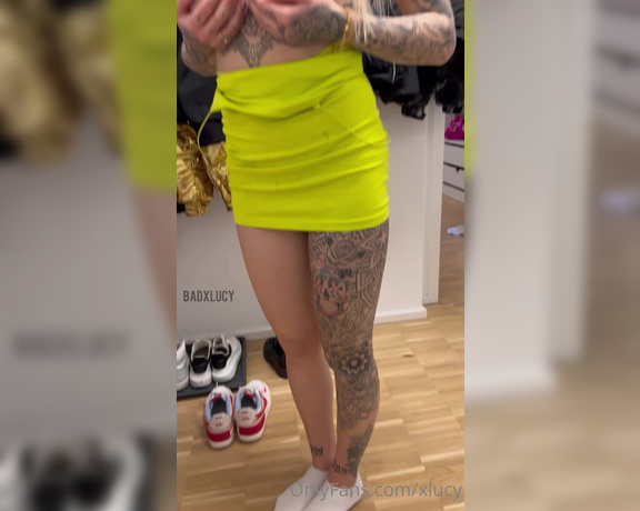 Bad Xlucy aka xlucy - 04-24-2023 OnlyFans Video - horny milf gettin naked right there