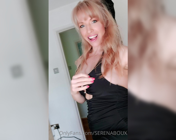 Serena Boux aka serenaboux - 09-30-2021 OnlyFans Video - What do you think of todays outfit I love that it gives easy access to my