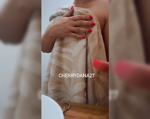 Cherrydana aka cherrydana27 - 12-18-2023 OnlyFans Video - How do I look