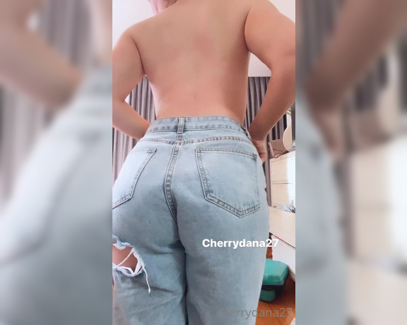 Cherrydana aka cherrydana27 - 08-20-2022 OnlyFans Video - Send me some of your sweet  pics and videos please so I can use them