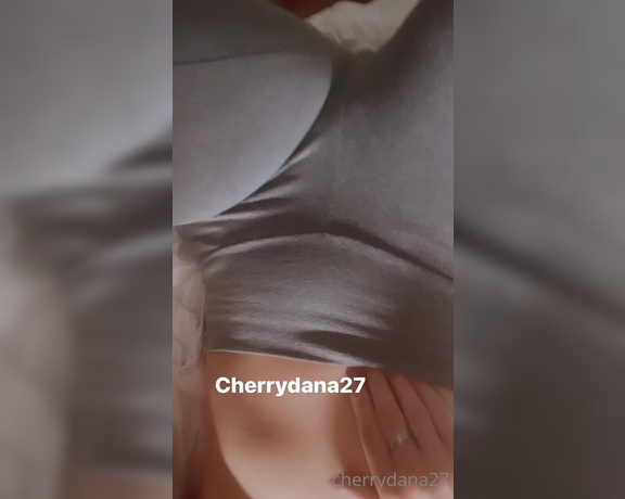 Cherrydana aka cherrydana27 - 09-11-2022 OnlyFans Video - I had to rub a quickie out before I went to work yesterday_s11z