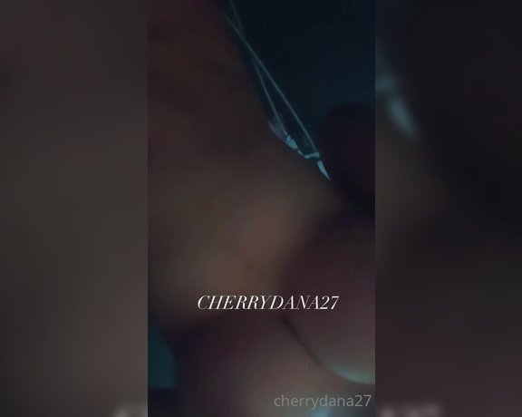 Cherrydana aka cherrydana27 - 04-11-2023 OnlyFans Video - Its hot and steamy in here