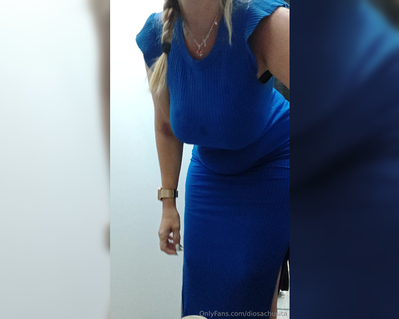 Diosa Curvi aka ofcurvysex - 09-20-2024 OnlyFans Video - En el probador de la tienda