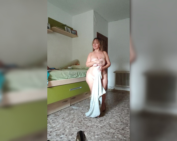 Diosa Curvi aka ofcurvysex - 09-22-2024 OnlyFans Video - The inopportune towel The inopportune towel