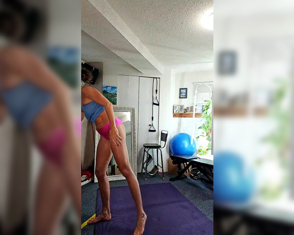 Classy Hot Babe aka sheswitme - 04-22-2024 OnlyFans Video - Stream started at 04222024 0220 pm Sexy live workout