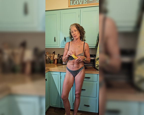 Classy Hot Babe aka sheswitme - 05-10-2024 OnlyFans Video - Gotta eat to stay strong