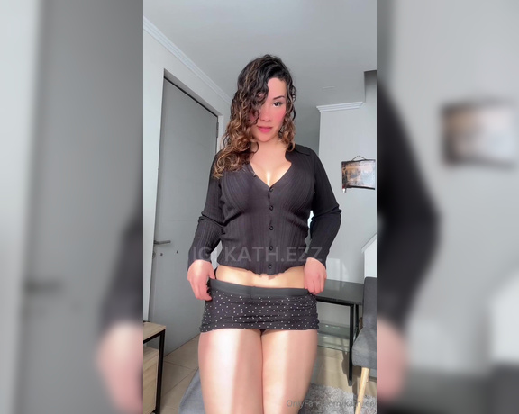 Katherine S. aka kath_ee - 08-14-2024 OnlyFans Video - Vienes a mi casa para bailarte así papi reelsprohibido  Are you coming to my house