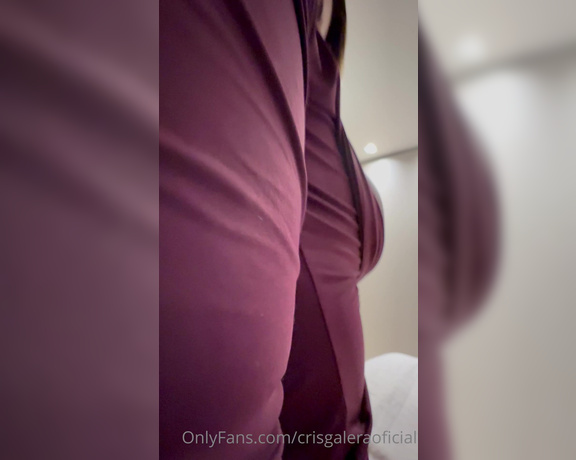 Cris Galera aka crisgaleraoficial - 01-14-2023 OnlyFans Video - Saímos para tomar um vinho, fiquei bem facinho, quando chegamos em casa ele me comeu com