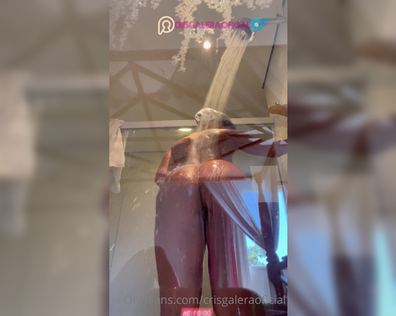 Cris Galera aka crisgaleraoficial - 06-19-2023 OnlyFans Video - Olha eu no banho toda molhadinha para você amor