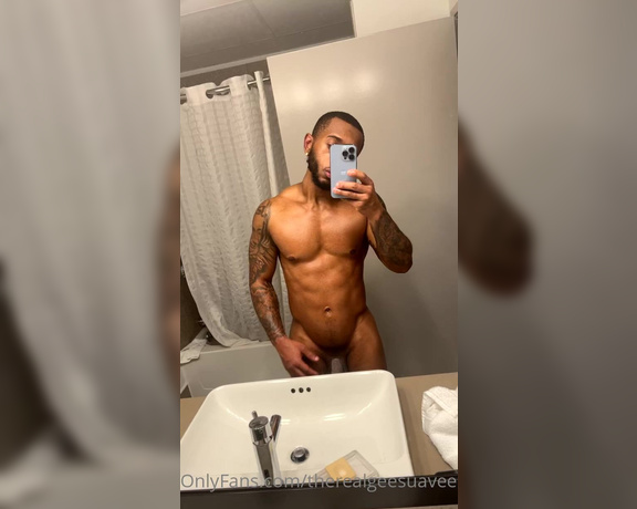 Gee Suaves aka therealgeesuavee - 12-03-2022 OnlyFans Video - Love yall