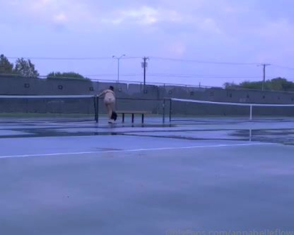 Annabelle Flowers aka annabelleflowers - 09-16-2021 OnlyFans Video - horny at the tennis court 5 min